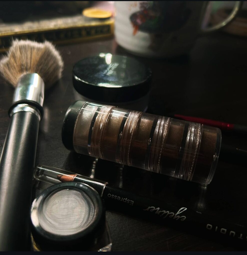 Siol Beauty with dark lighting